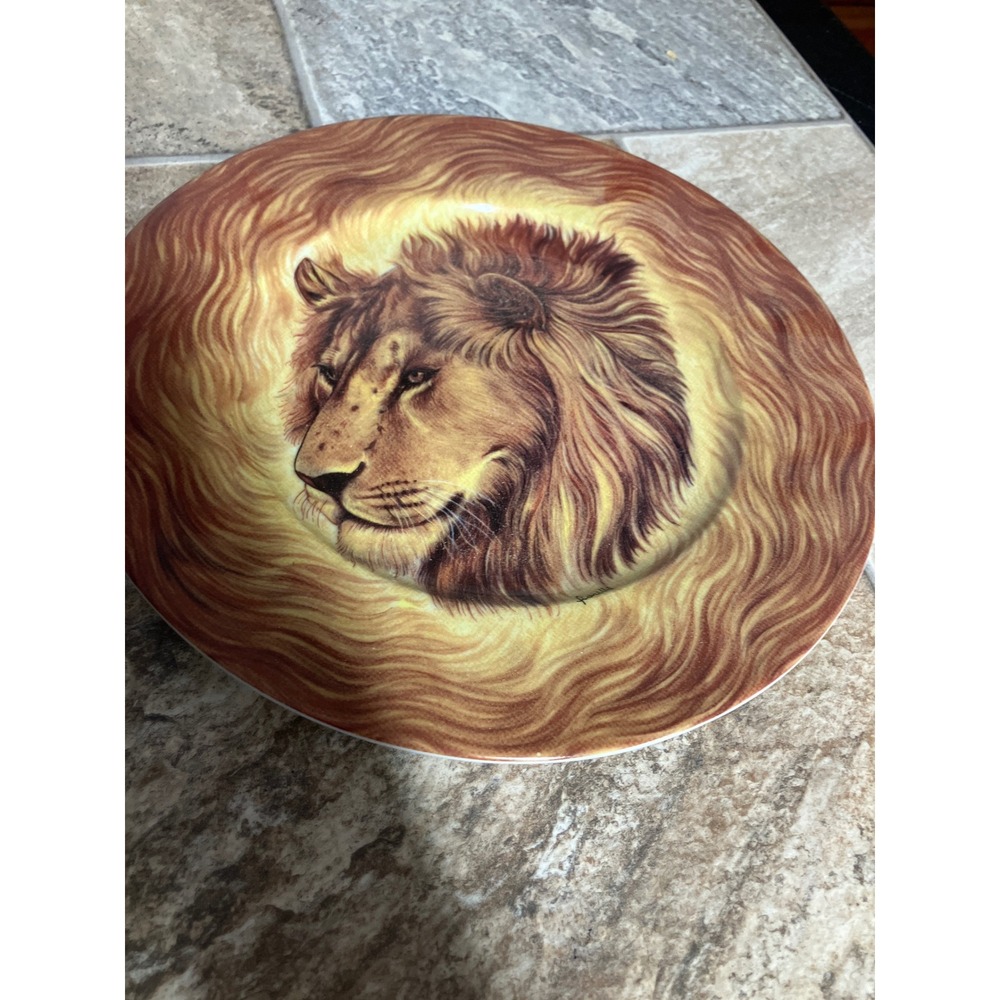 St Martin Limoges France Lion Porcelain Plate Hand Decorated 10.25 Inch Vintage